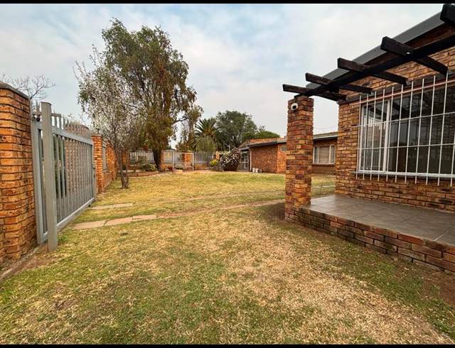 3 BEDROOM PROPERTY TO RENT IN VAN DYK PARK